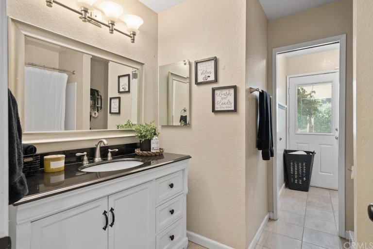 Photo 22 of 45 - 14862 Rolling Ridge Dr, Chino Hills, CA 91709