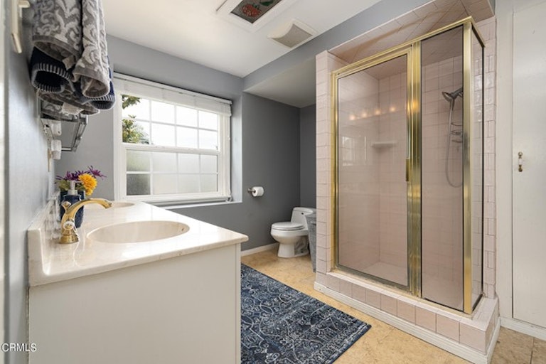 Photo 21 of 36 - 18681 Spaulding Ave, Santa Ana, CA 92705