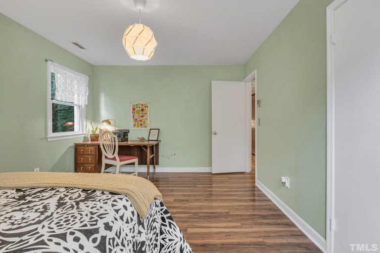 Photo 36 of 59 - 3301 Waterbury Dr, Durham, NC 27707
