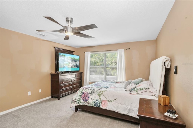 Photo 29 of 45 - 10565 Coral Key Ave, Tampa, FL 33647