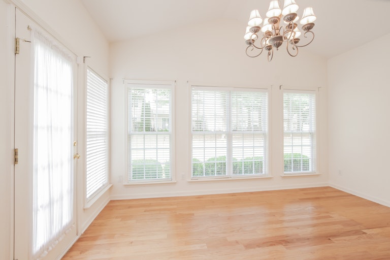 Photo 9 of 25 - 3329 Archdale Dr, Raleigh, NC 27614