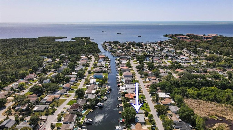 Photo 32 of 42 - 372 Westwinds Dr, Palm Harbor, FL 34683
