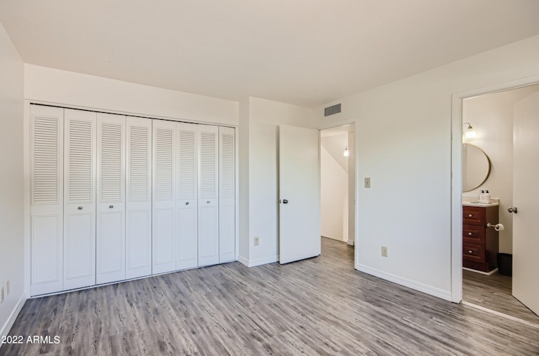 Photo 12 of 17 - 4865 N Granite Reef Rd, Scottsdale, AZ 85251