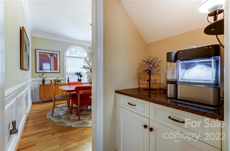 Photo 20 of 47 - 12229 Danielle Christina Ct, Charlotte, NC 28216