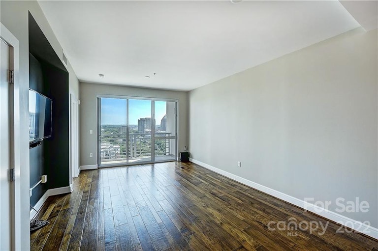 Photo 20 of 48 - 333 W Trade St #1501, Charlotte, NC 28202