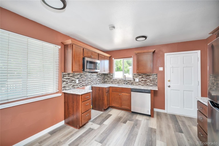 Photo 4 of 15 - 700 Kenton St, Aurora, CO 80010