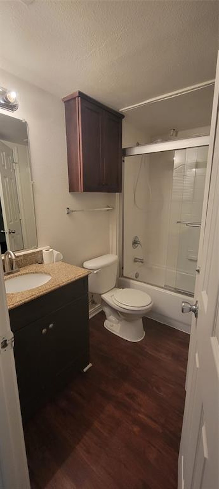 Photo 8 of 9 - 9817 Walnut St #110, Dallas, TX 75243