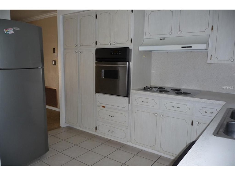 Photo 3 of 13 - 1254 Caracas Ave, Clearwater, FL 33764