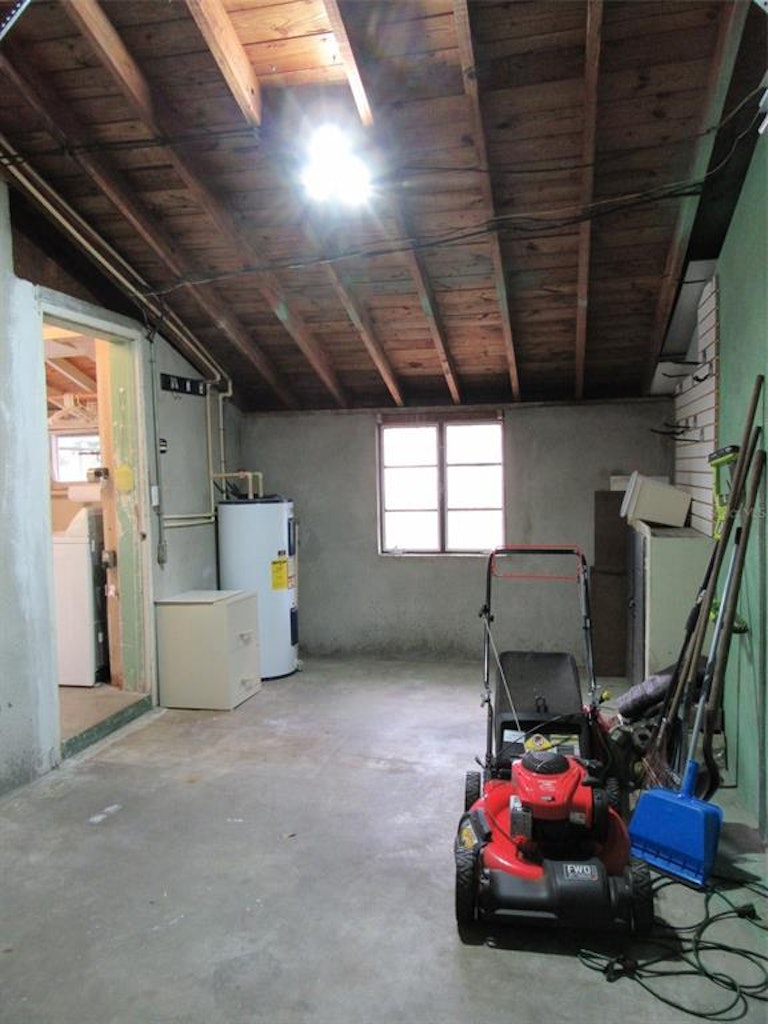 Photo 17 of 25 - 803 Cohassett Ave, Lake Wales, FL 33853