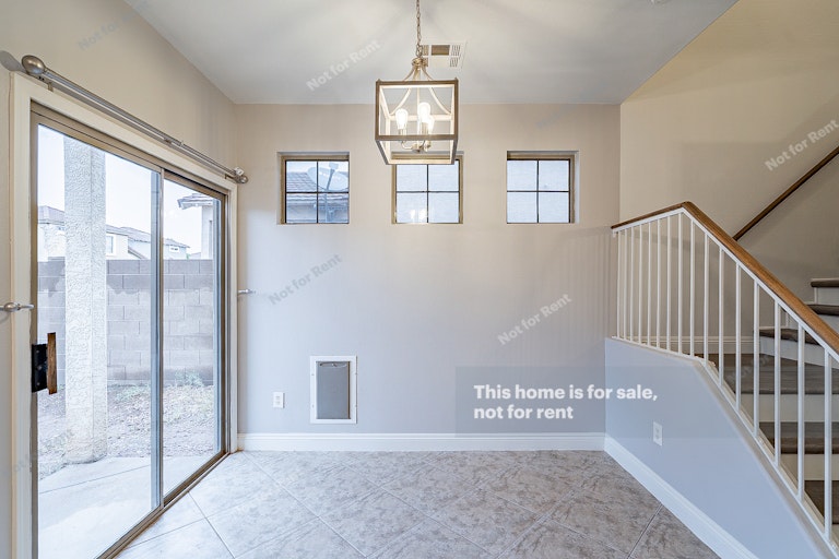 Photo 7 of 29 - 1470 S Red Rock Ct Unit A, Gilbert, AZ 85296