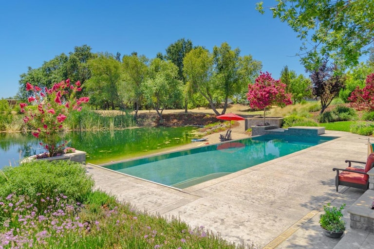 Photo 23 of 99 - 27681 Mace Blvd, Davis, CA 95618