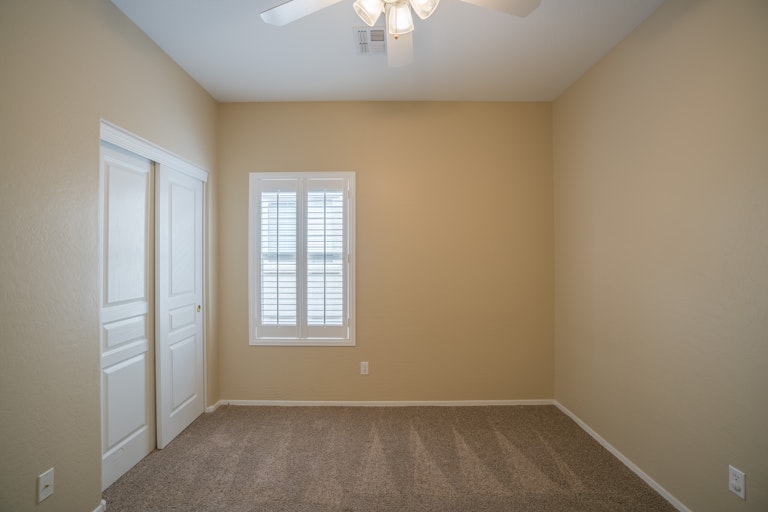Photo 13 of 20 - 41216 N Hudson Trl, Anthem, AZ 85086