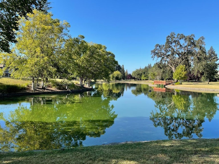 Photo 30 of 35 - 350 Westlake Dr, West Sacramento, CA 95605