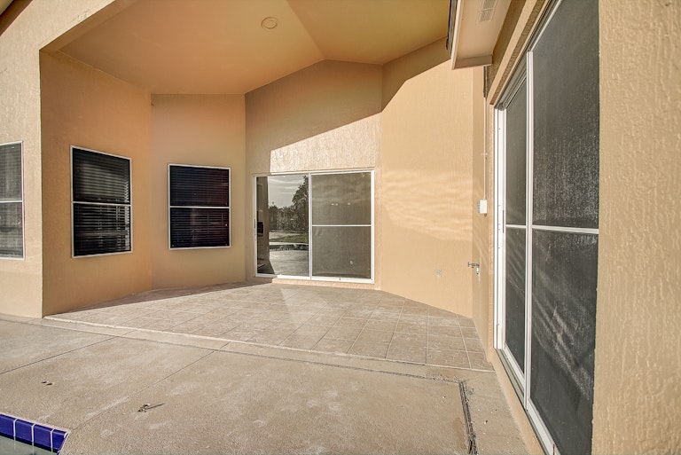 Photo 28 of 33 - 22 Moor Green Ct, Ocoee, FL 34761