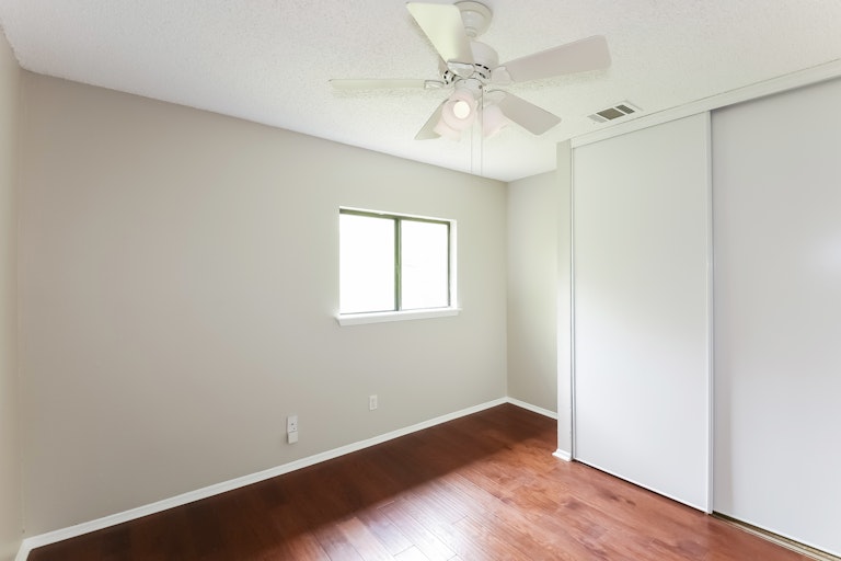 Photo 21 of 25 - 13919 Woodbreeze St, San Antonio, TX 78217