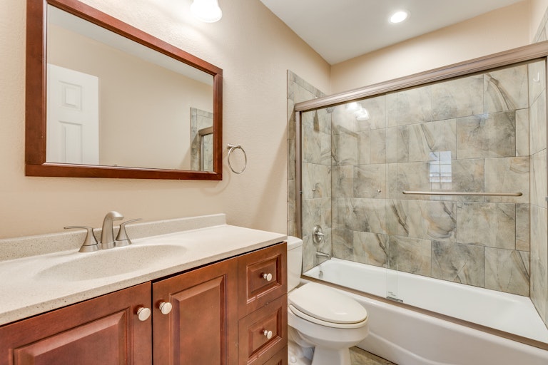 Photo 21 of 27 - 734 Red Wing Dr, Lewisville, TX 75067