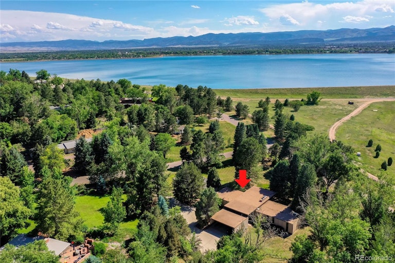 Photo 2 of 30 - 5425 Sunset Dr, Littleton, CO 80123