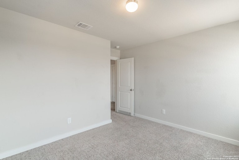 Photo 31 of 36 - 5931 Tina Park, San Antonio, TX 78242