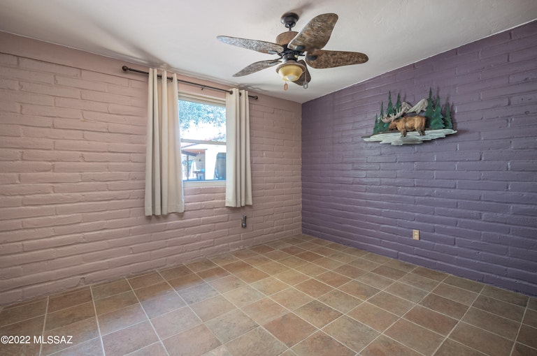 Photo 21 of 31 - 2515 N Rising Star Trl, Tucson, AZ 85745
