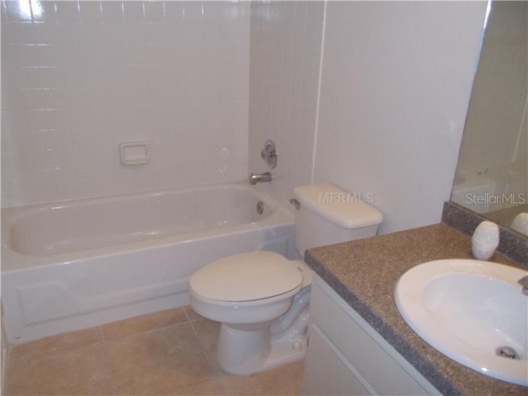 Photo 3 of 6 - 4421 Groveland Ave, Sarasota, FL 34231