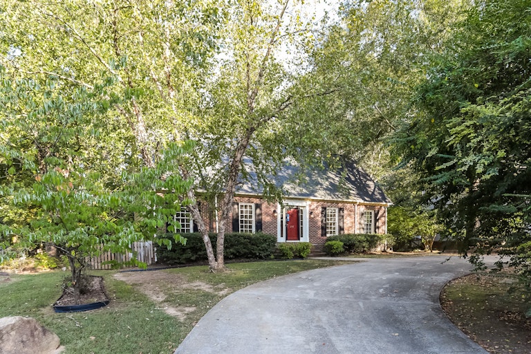 Photo 6 of 24 - 204 Sleepy Creek Dr, Clayton, NC 27520