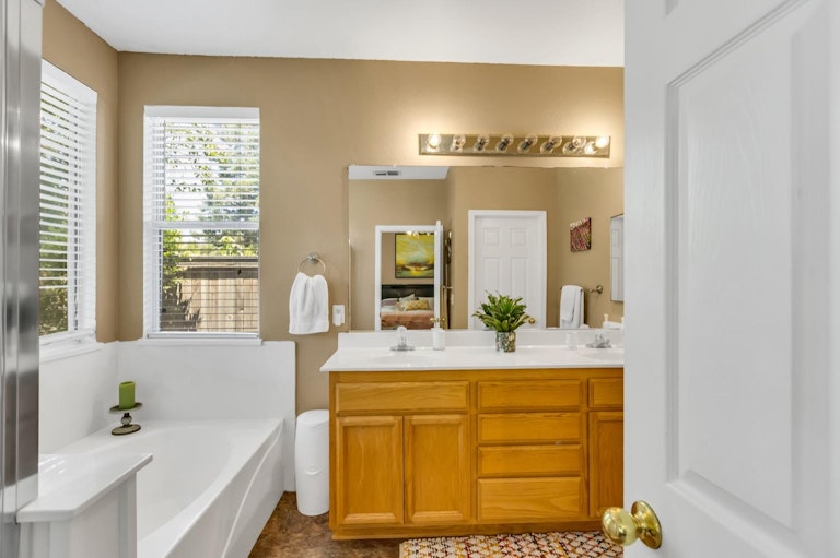Photo 35 of 48 - 4223 Windsong St, Sacramento, CA 95834