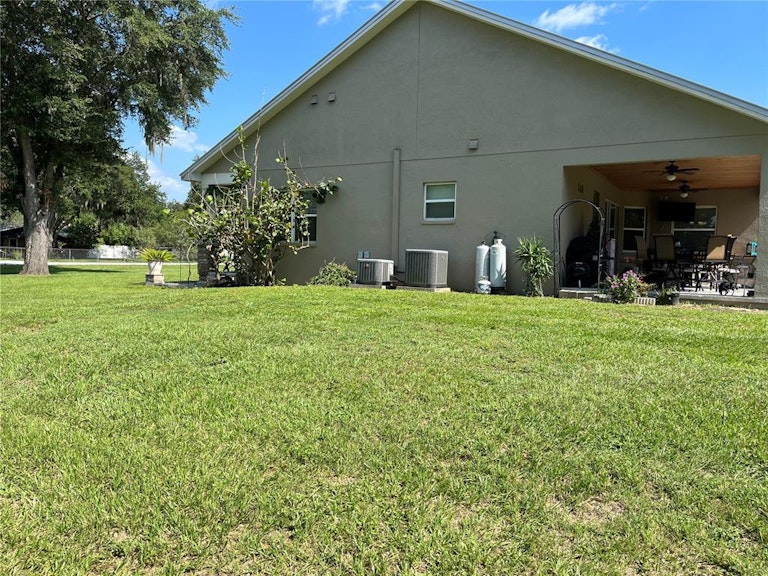 Photo 30 of 39 - 6009 Laurel Oak Dr, Lakeland, FL 33811