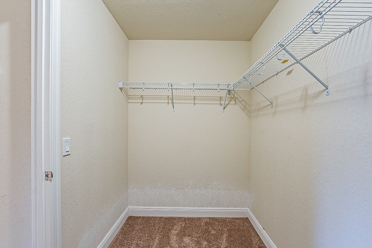 Photo 16 of 28 - 12481 Killian St, Spring Hill, FL 34609