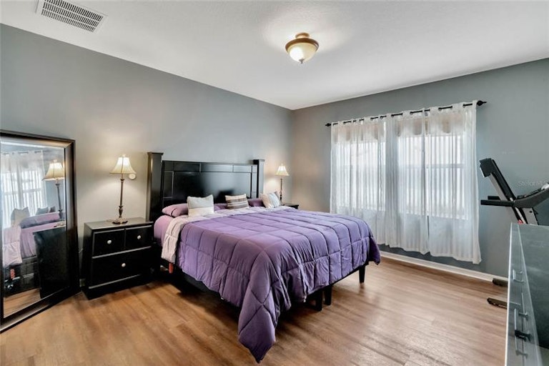 Photo 16 of 28 - 9309 Shepton St, Orlando, FL 32825