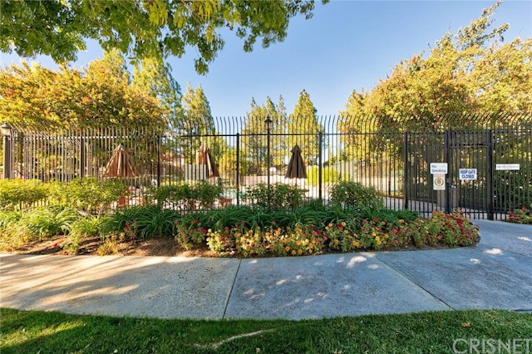 Photo 35 of 38 - 15904 Ada St, Canyon Country, CA 91387