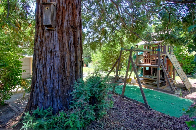 Photo 61 of 87 - 4501 Moddison Ave, Sacramento, CA 95819