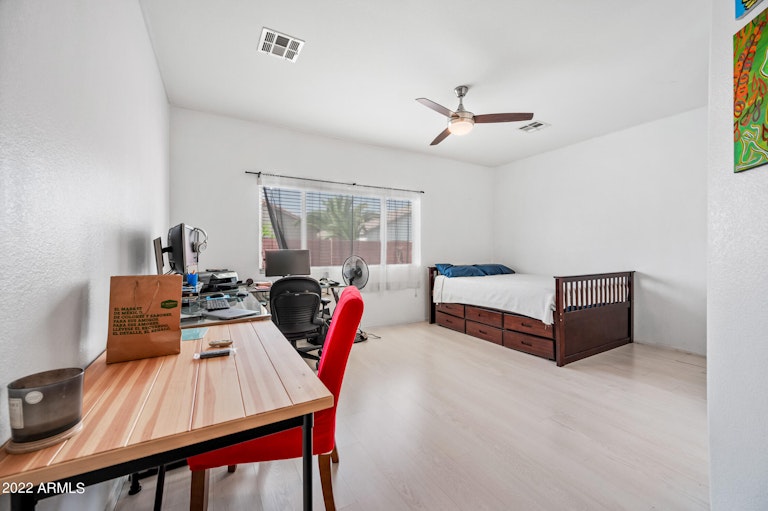 Photo 13 of 32 - 11845 W Windsor Ave, Avondale, AZ 85392