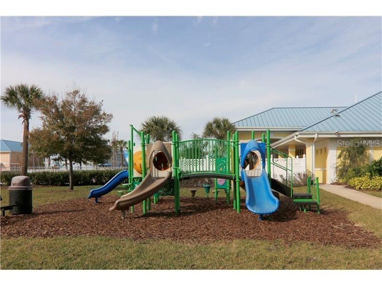 Photo 17 of 19 - 601 Fairmont Pl, Kissimmee, FL 34744