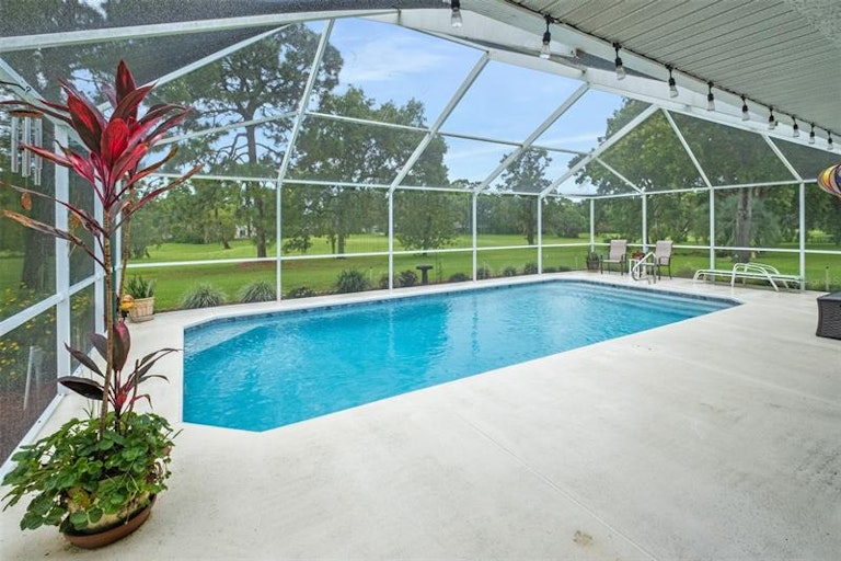 Photo 29 of 40 - 5085 Florentine Ct, Spring Hill, FL 34608