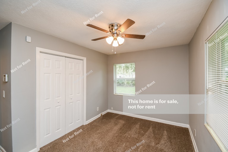Photo 20 of 27 - 8858 Atter Ln, Jacksonville, FL 32216