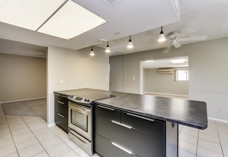 Photo 4 of 26 - 1230 W Carla Vista Dr, Chandler, AZ 85224