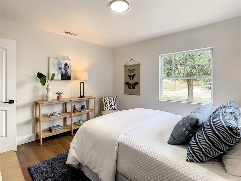 Photo 20 of 26 - 420 40th St S, Saint Petersburg, FL 33711