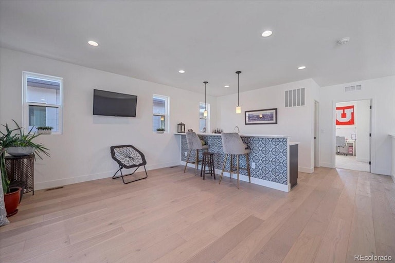 Photo 33 of 40 - 5830 Geneva St, Denver, CO 80238
