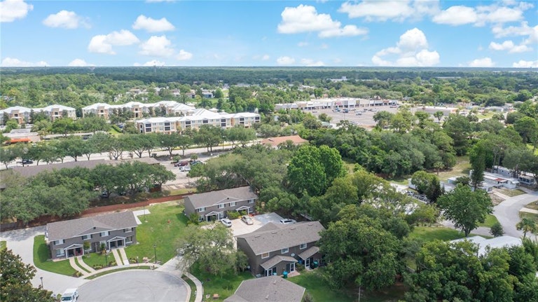 Photo 10 of 31 - 130 Kristi Ann Ct, Winter Springs, FL 32708