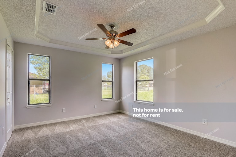 Photo 27 of 31 - 1937 Apopka Dr, Middleburg, FL 32068