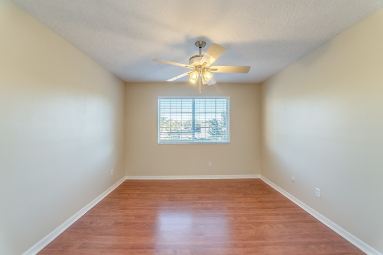 Photo 21 of 28 - 14250 Nottingham Way Cir, Orlando, FL 32828
