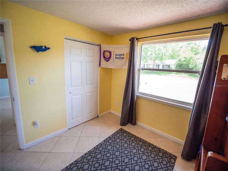Photo 19 of 29 - 247 Torrento Dr, Debary, FL 32713
