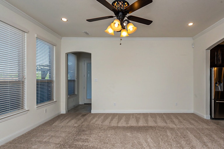 Photo 16 of 27 - 5220 Soren St, Irving, TX 75038