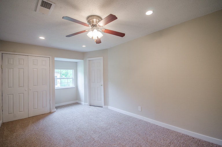 Photo 15 of 24 - 4205 Brambleton Pl, Forest Hill, TX 76119