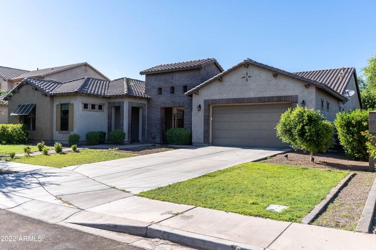 Photo 2 of 31 - 3150 E Los Altos Ct, Gilbert, AZ 85297