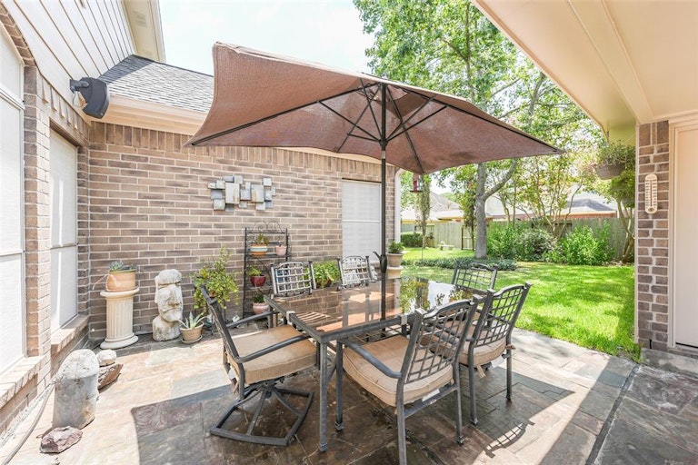 Photo 24 of 26 - 9811 Therrell Dr, Houston, TX 77064