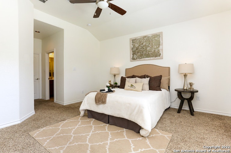 Photo 15 of 27 - 8847 Kallison Arbor, San Antonio, TX 78254