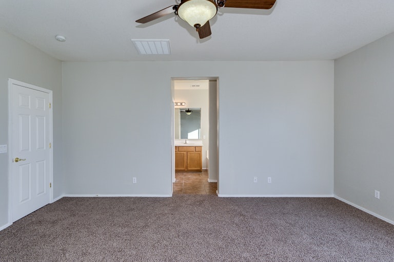 Photo 15 of 31 - 4187 E Karsten Dr, Chandler, AZ 85249