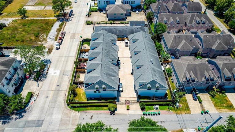 Photo 45 of 47 - 2828 Bering Dr, Houston, TX 77057