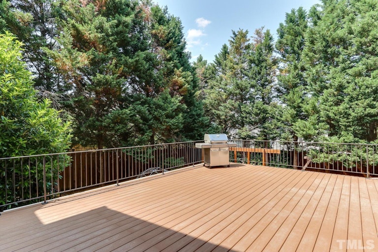 Photo 34 of 37 - 4600 Keighley Pl, Raleigh, NC 27612
